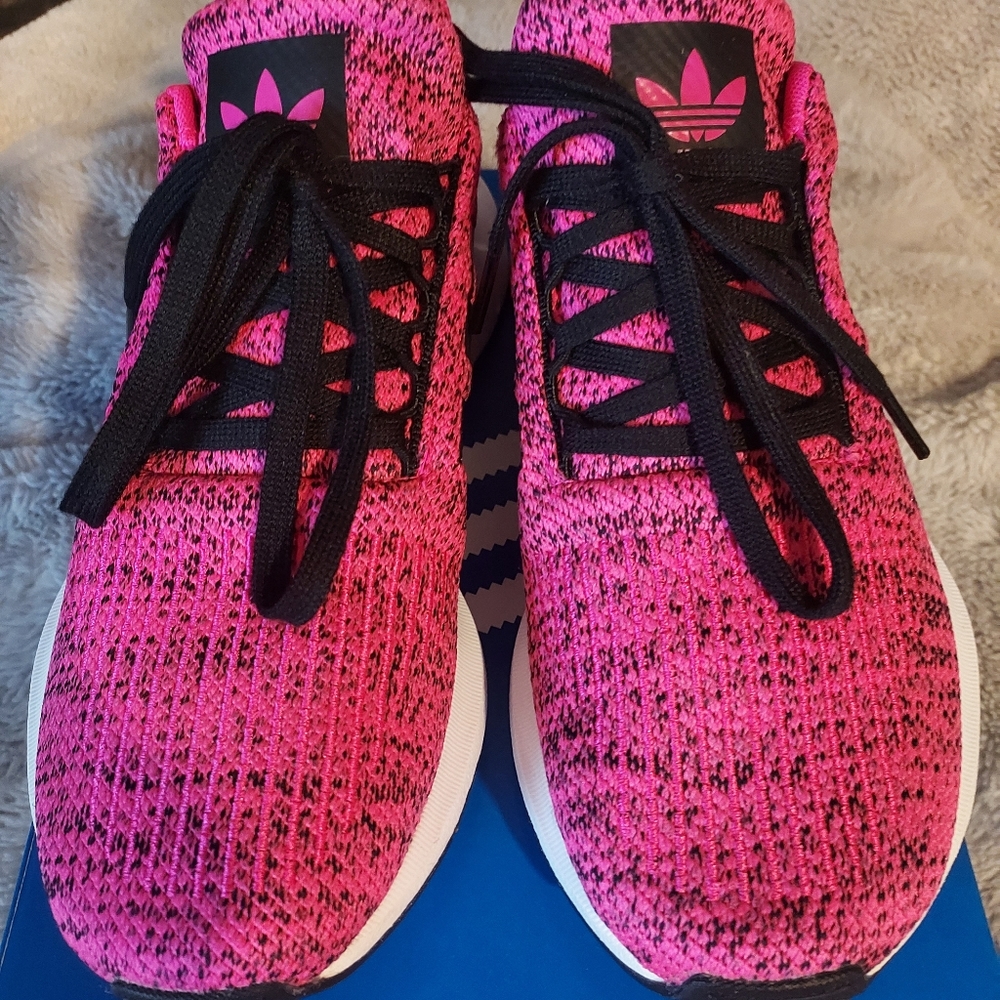 Adidas Swift Schock hot pink shoes